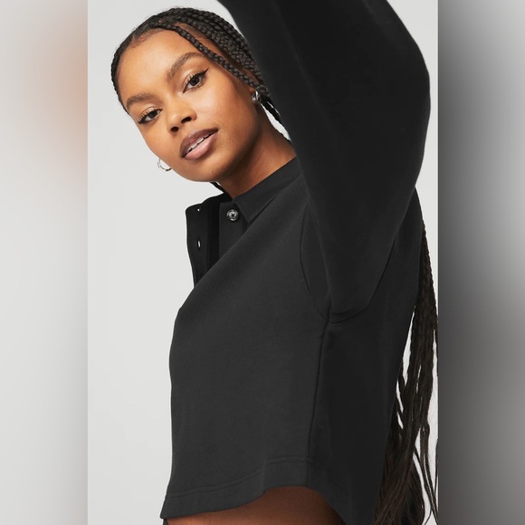 NWT ALO Yoga cropped Polo Henley pullover sweatshirt in black, small - Picture 3 of 12